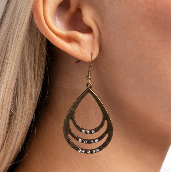 Sojourn Shimmer Brass Earrings SALE NWT. Fishhook - Picture 2 of 3